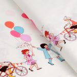 felvonulás (children at play - on parade) - designer pamut méteráru